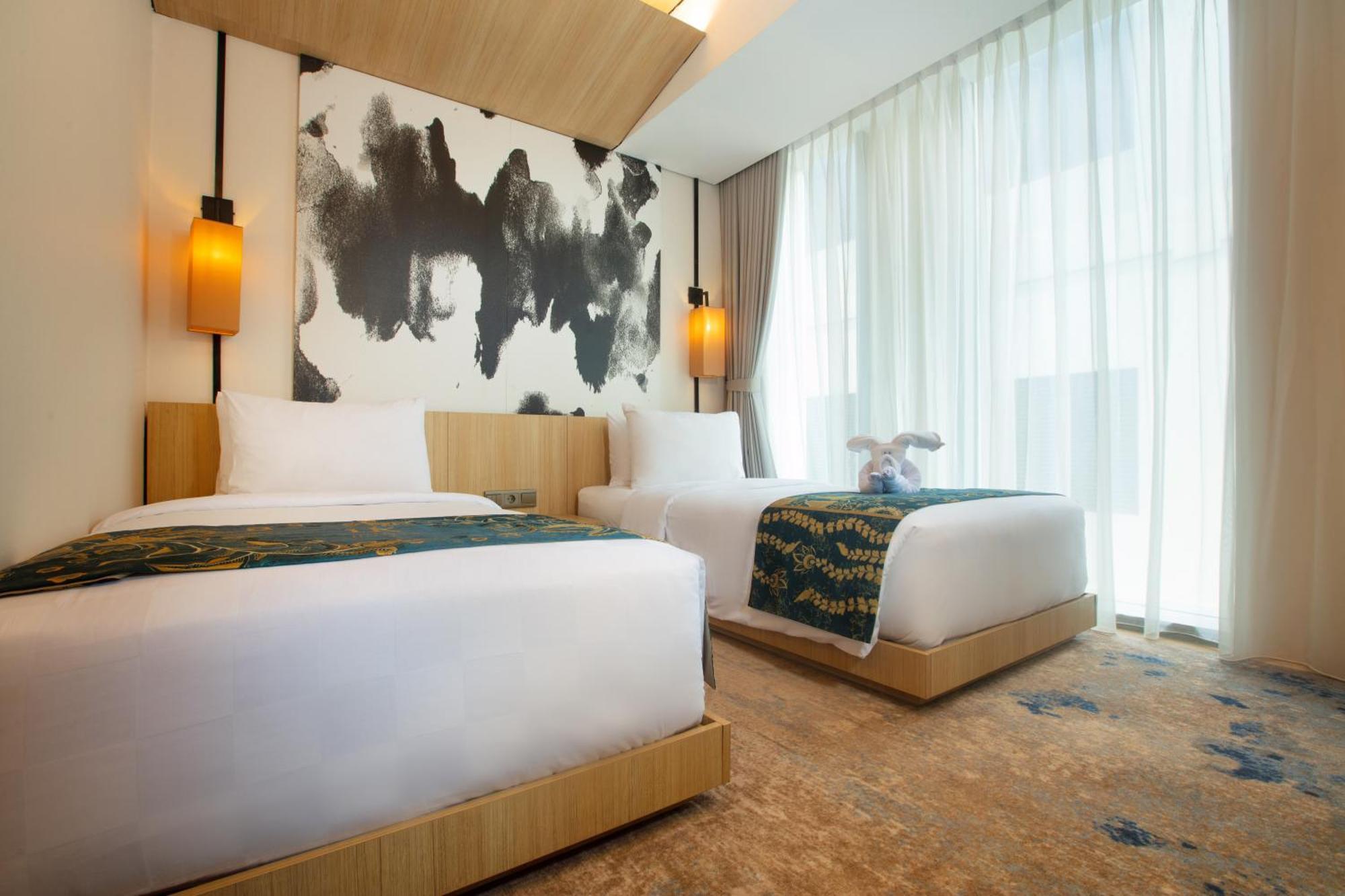 Louis Kienne Cikarang Hotel & Service Apartment Bekasi Exterior photo